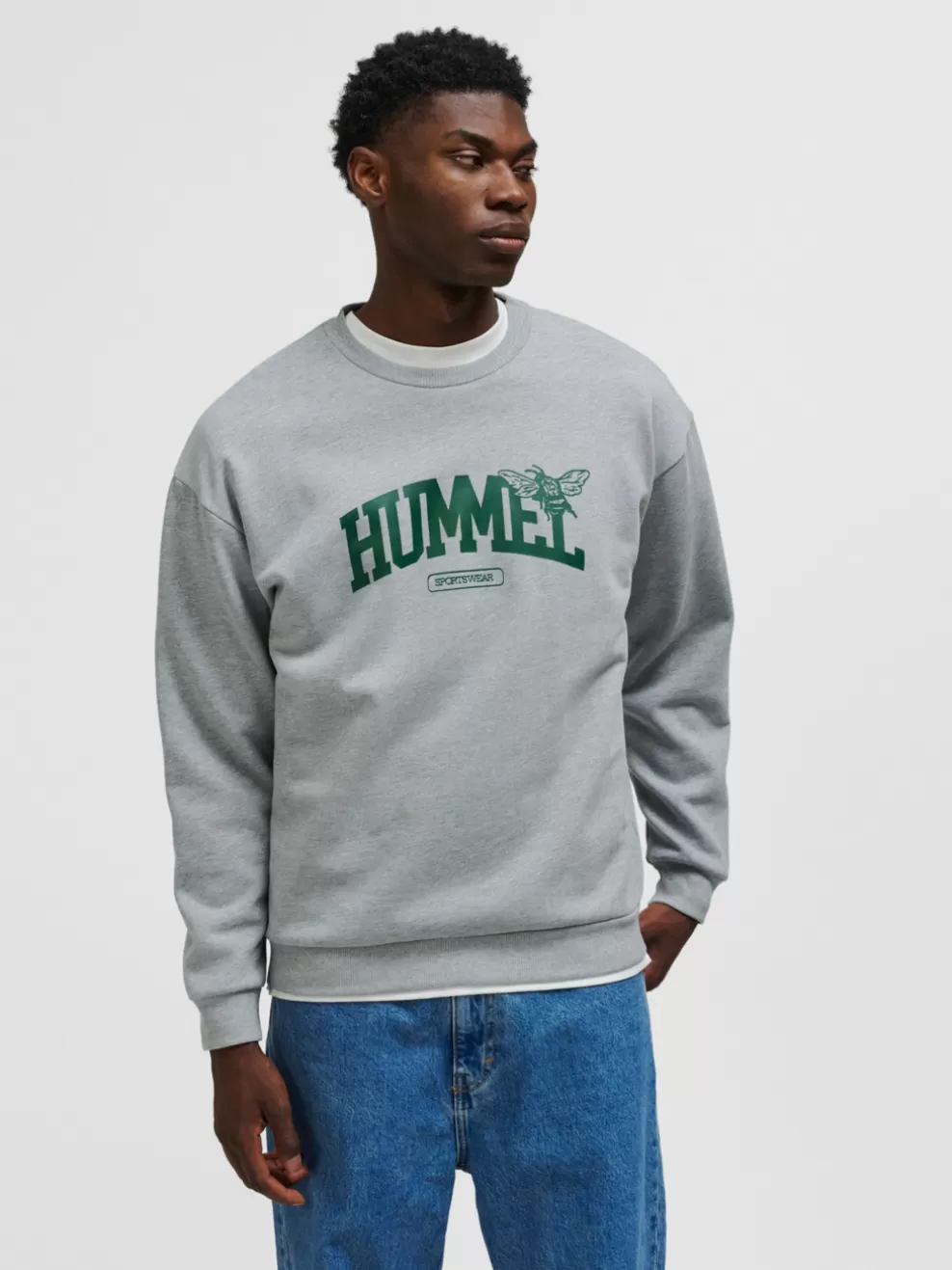 hmlLOOSE CREWNECK UNIVERSITY BEE*hummel Discount
