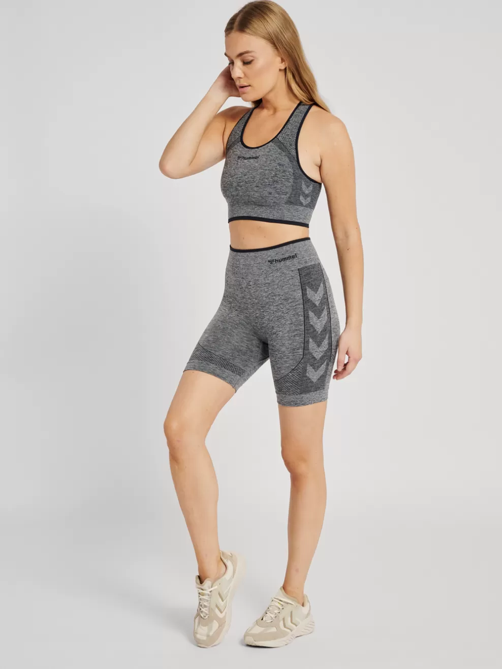hmlMT UNA SEAMLESS MID WAIST SHORTS*hummel Best