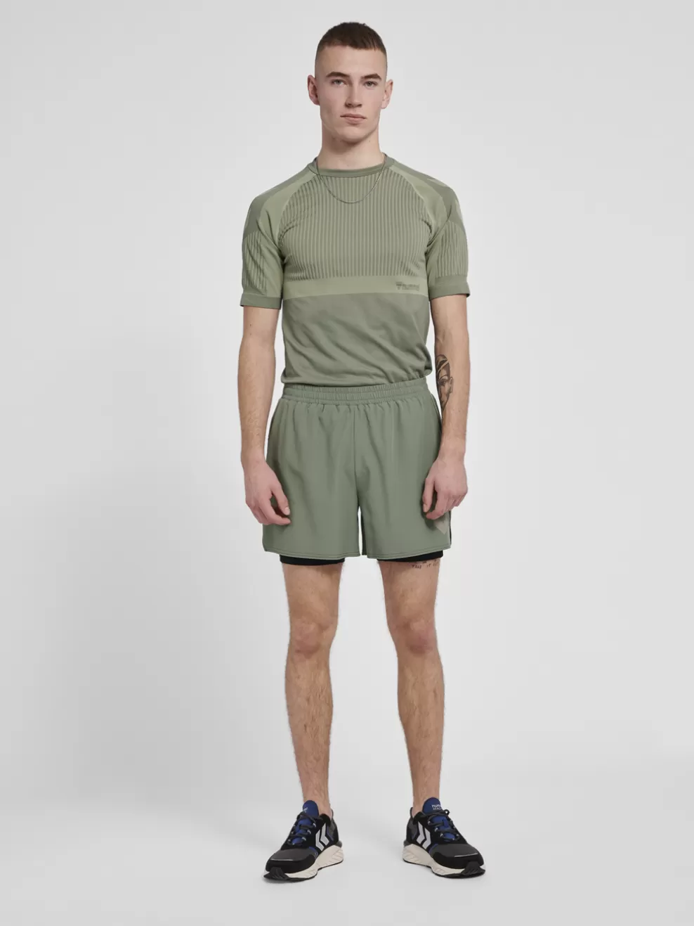 hmlMT UNIT SEAMLESS T-SHIRT*hummel Outlet