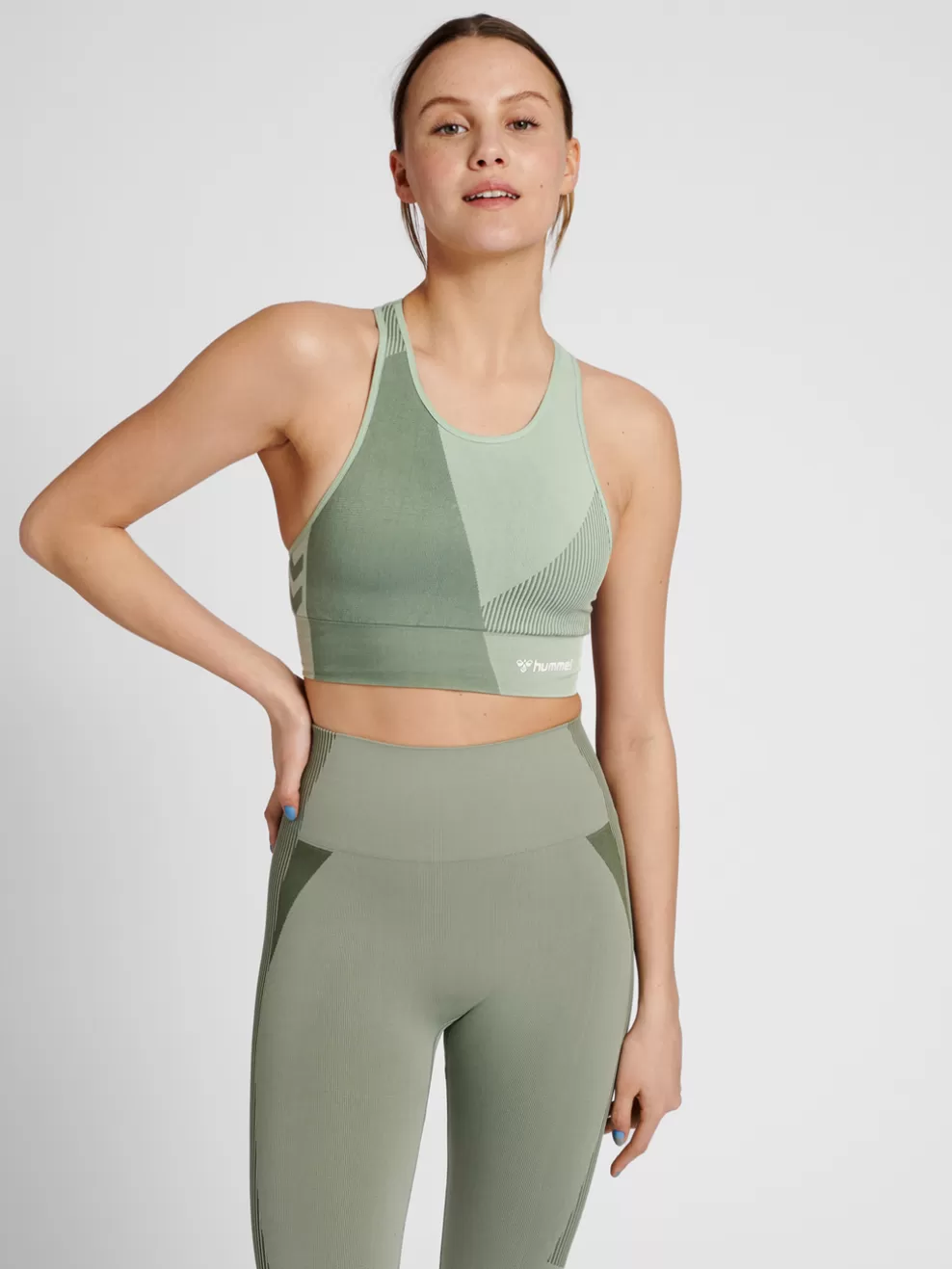 hmlMT UNITE SEAMLESS SPORTS TOP*hummel Fashion