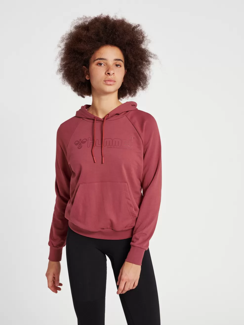 hmlNONI 2.0 HOODIE*hummel Best