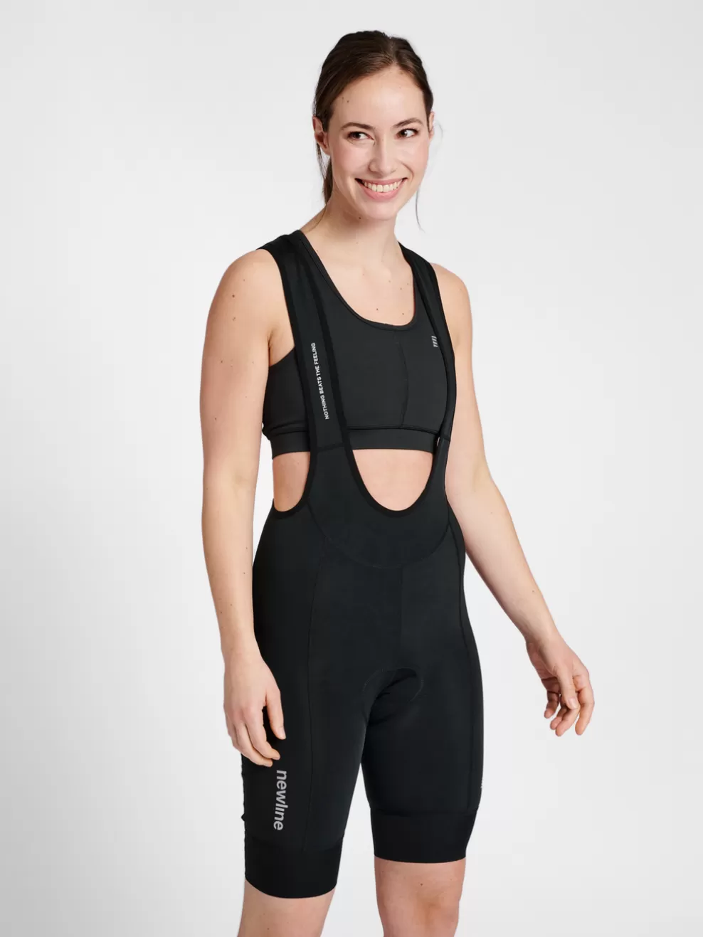 WOMENS CORE BIKE PANEL BIB SHORTS*hummel Sale