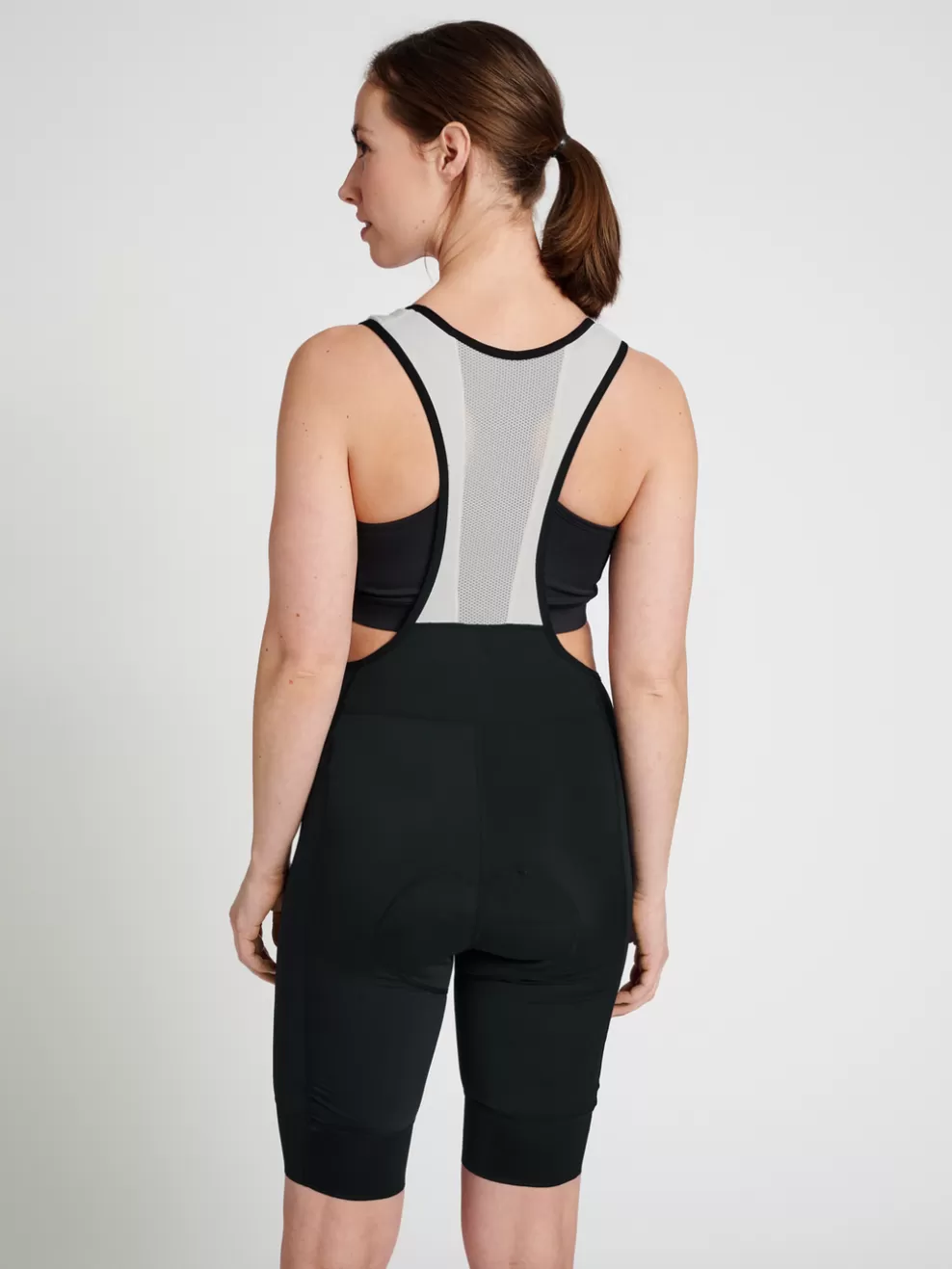 WOMENS CORE BIKE PANEL BIB SHORTS*hummel Outlet