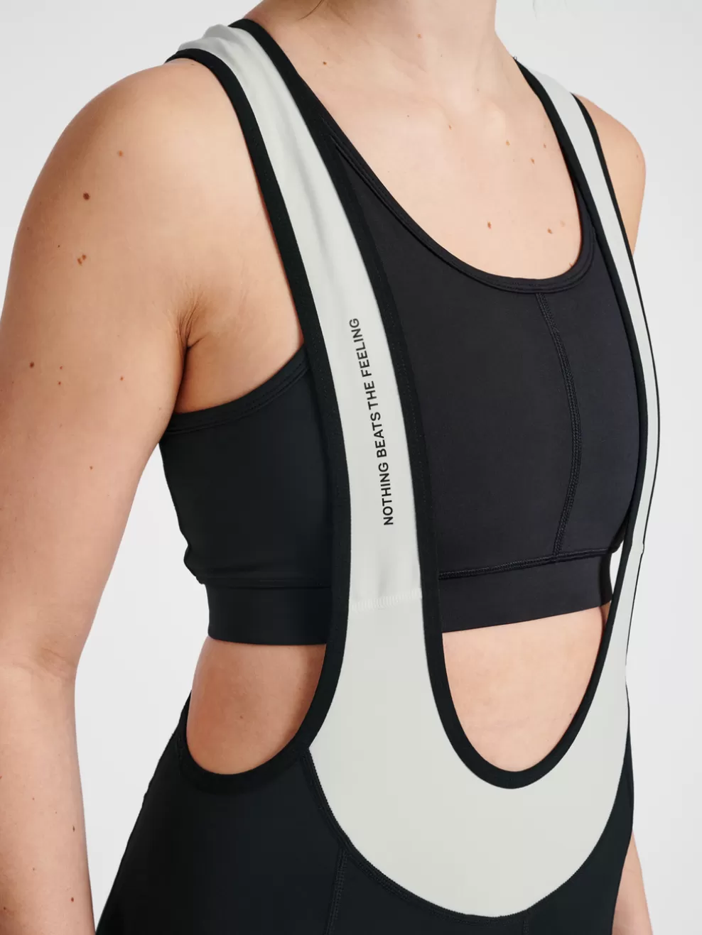 WOMENS CORE BIKE PANEL BIB SHORTS*hummel Outlet